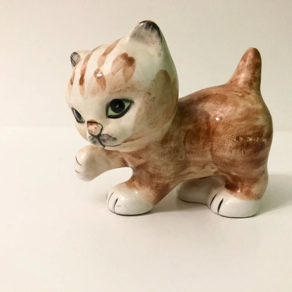 Vintage Lego Japan Set of 2 Cat Figurines 3.5 Inch Long Kitten Figures Flaw - Picture 3 of 16